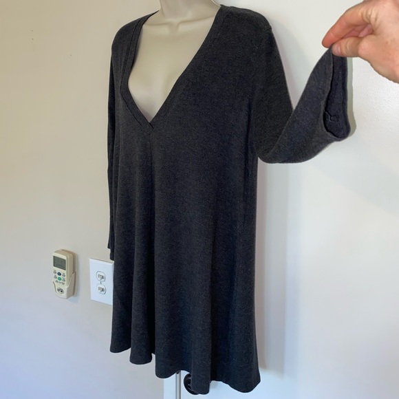 Flowy Sweater Dress - Picture 3 of 6